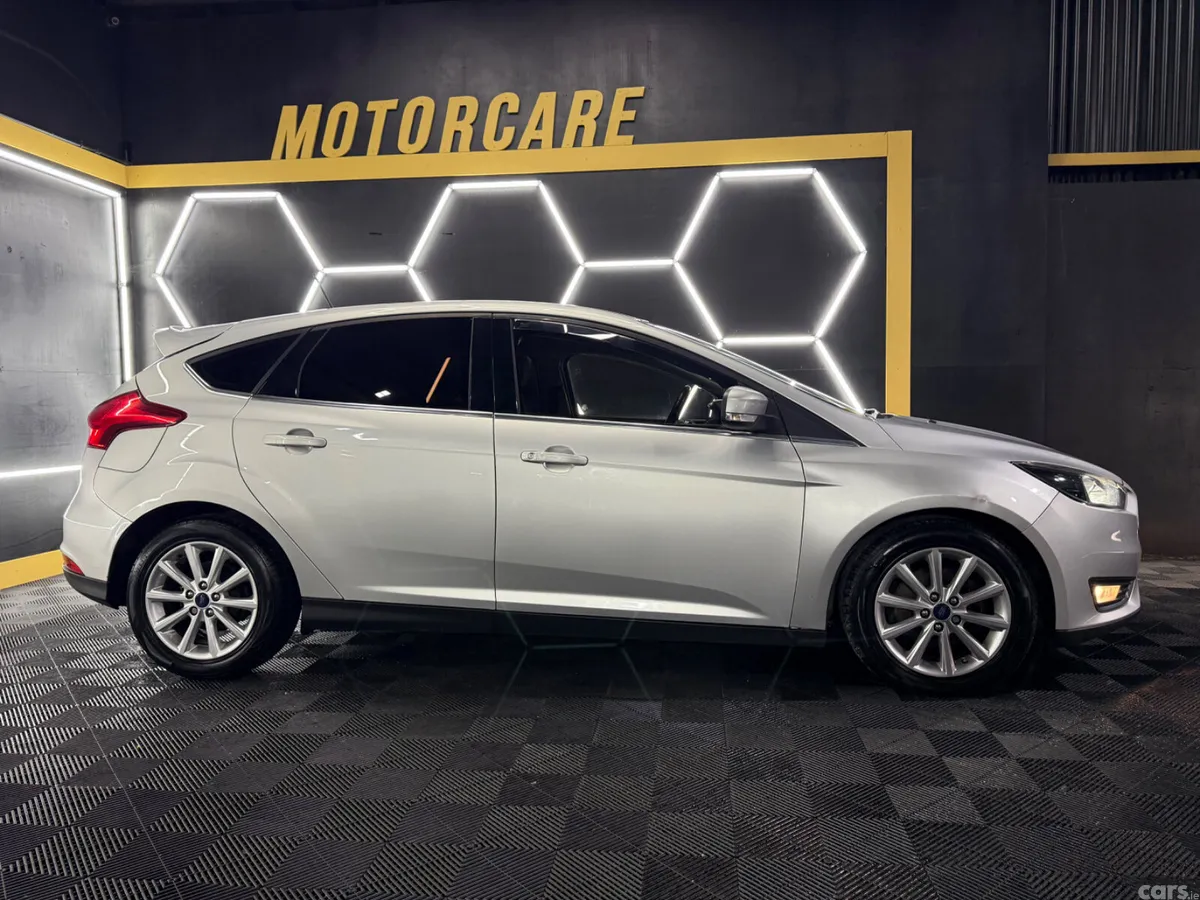 Ford Focus Hatchback, Diesel, 2017, Silver