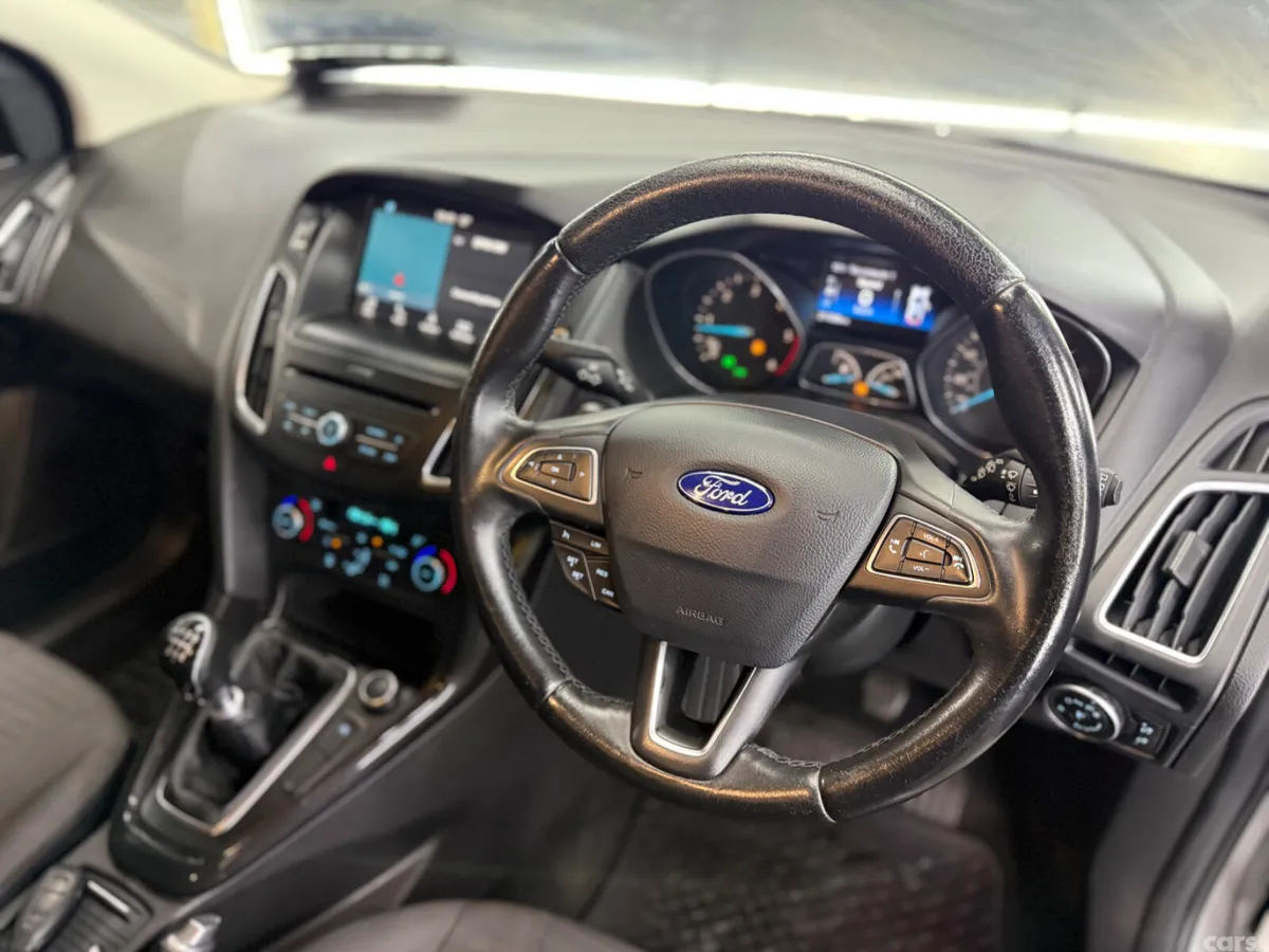 Ford Focus Hatchback, Diesel, 2017, Silver