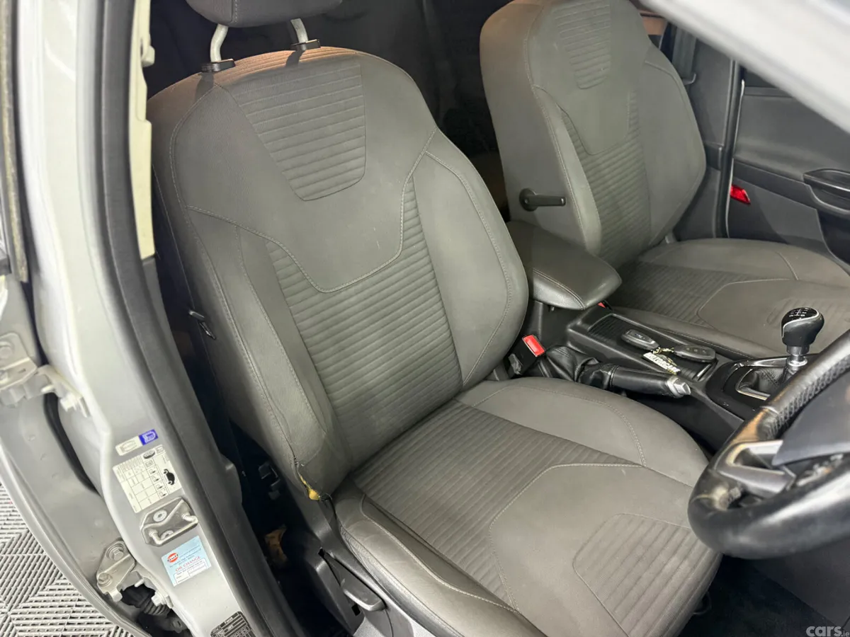 Ford Focus Hatchback, Diesel, 2017, Silver