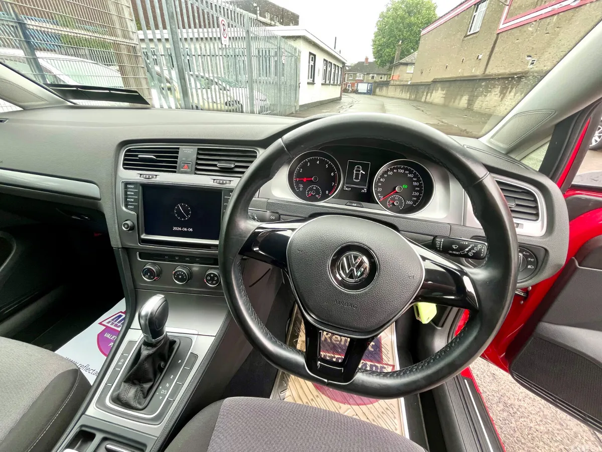 Volkswagen Golf Hatchback, Petrol, 2016, Red