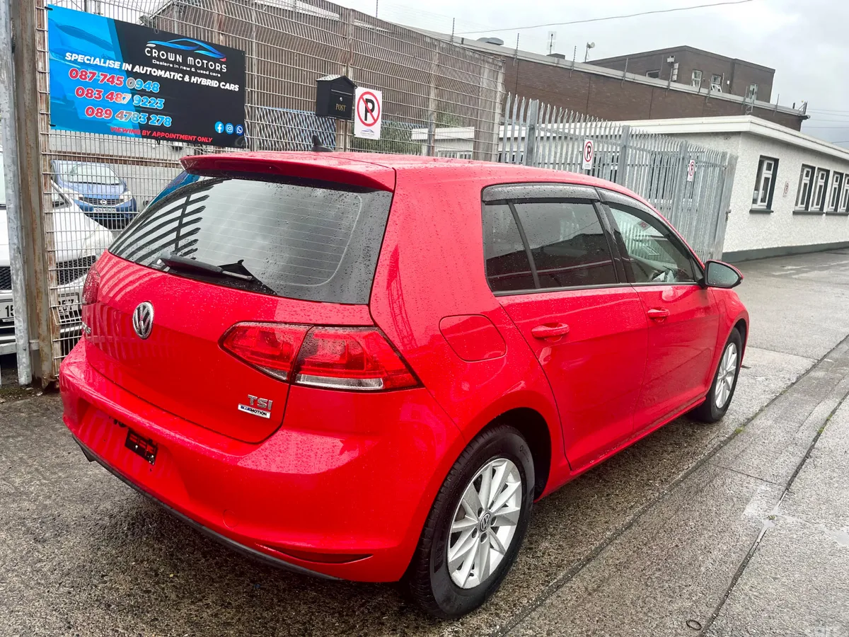 Volkswagen Golf Hatchback, Petrol, 2016, Red