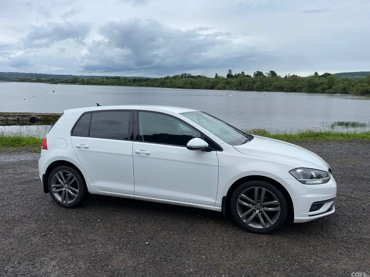 Volkswagen Golf Estate, Diesel, 2018, White