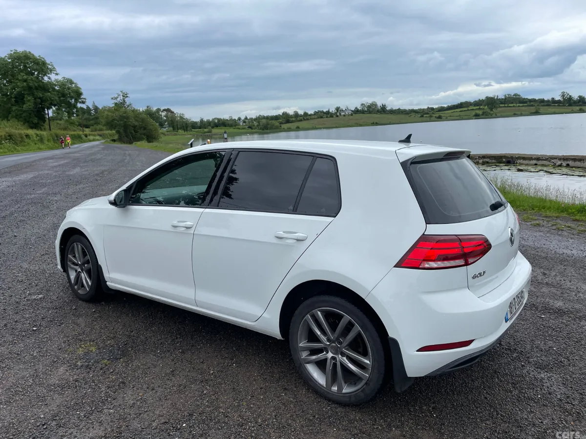 Volkswagen Golf Estate, Diesel, 2018, White