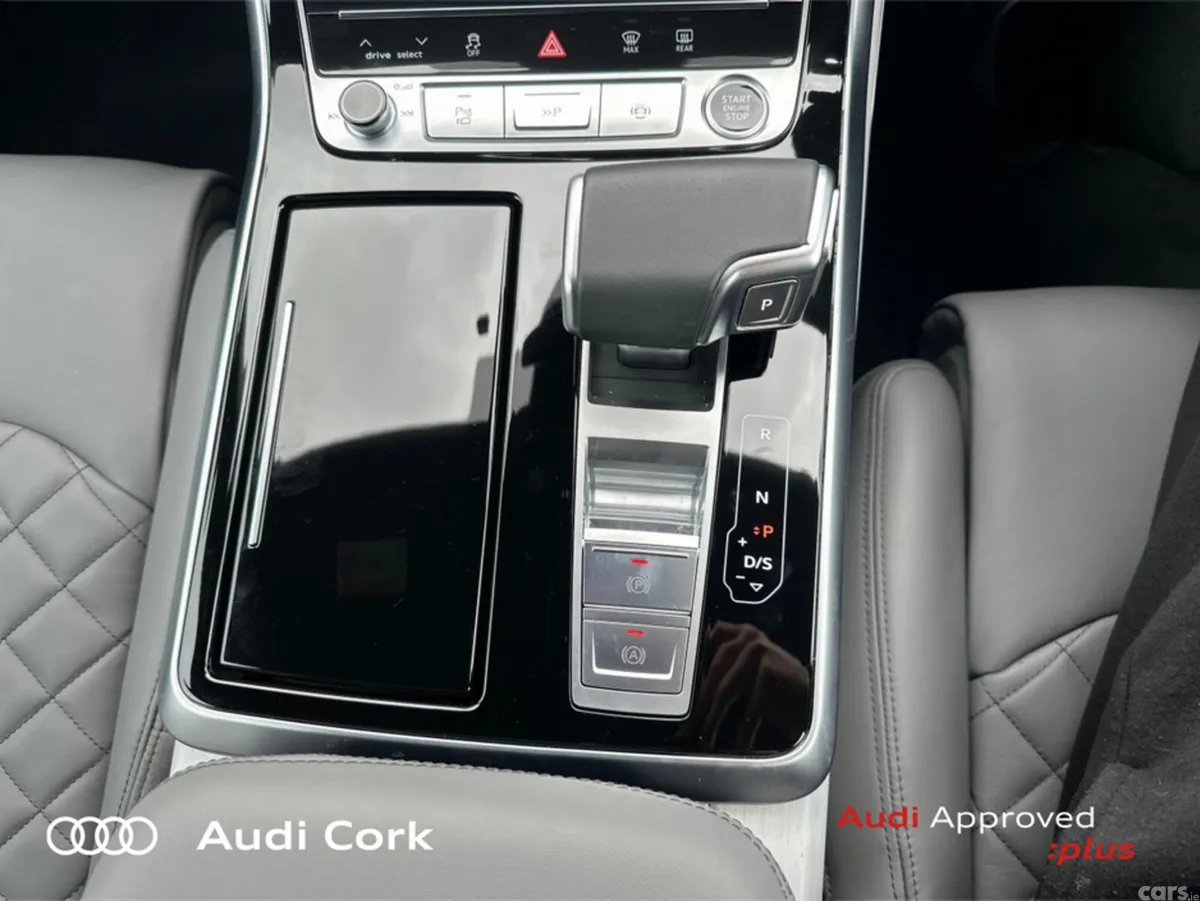 Audi Q8 SUV, Petrol Plug-in Hybrid, 2025, Black
