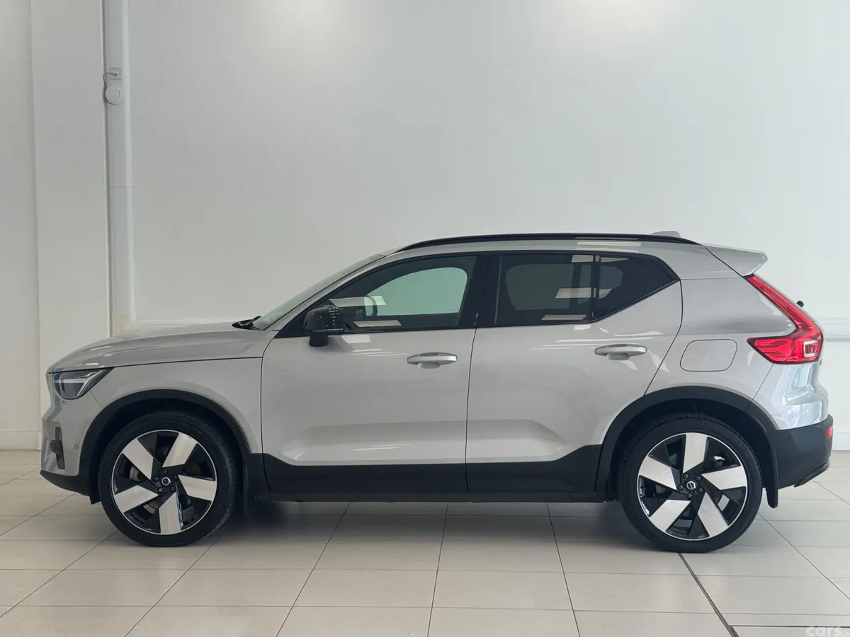 Volvo XC40 Estate/Jeep, Electric, 2023, Grey