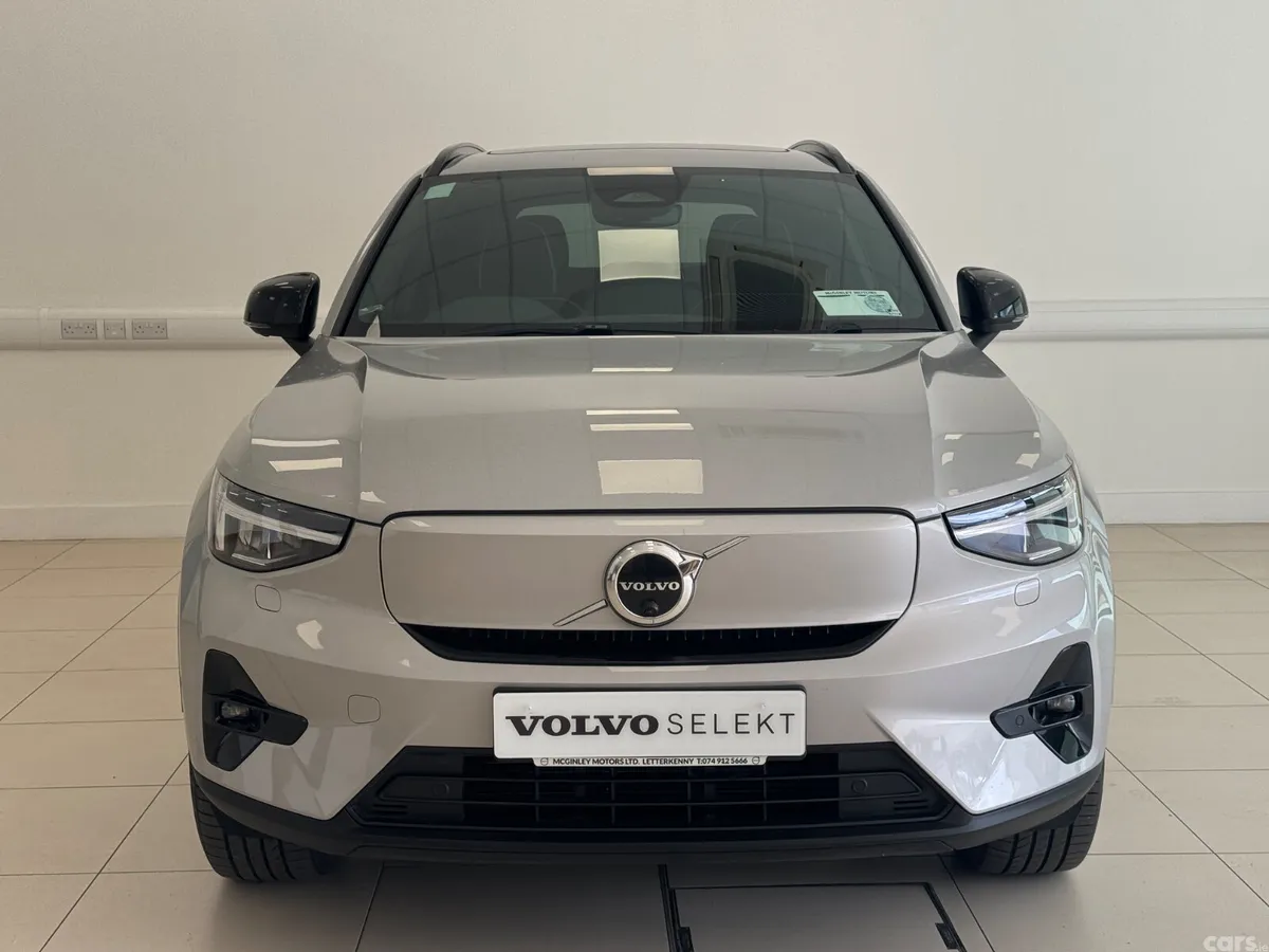 Volvo XC40 Estate/Jeep, Electric, 2023, Grey