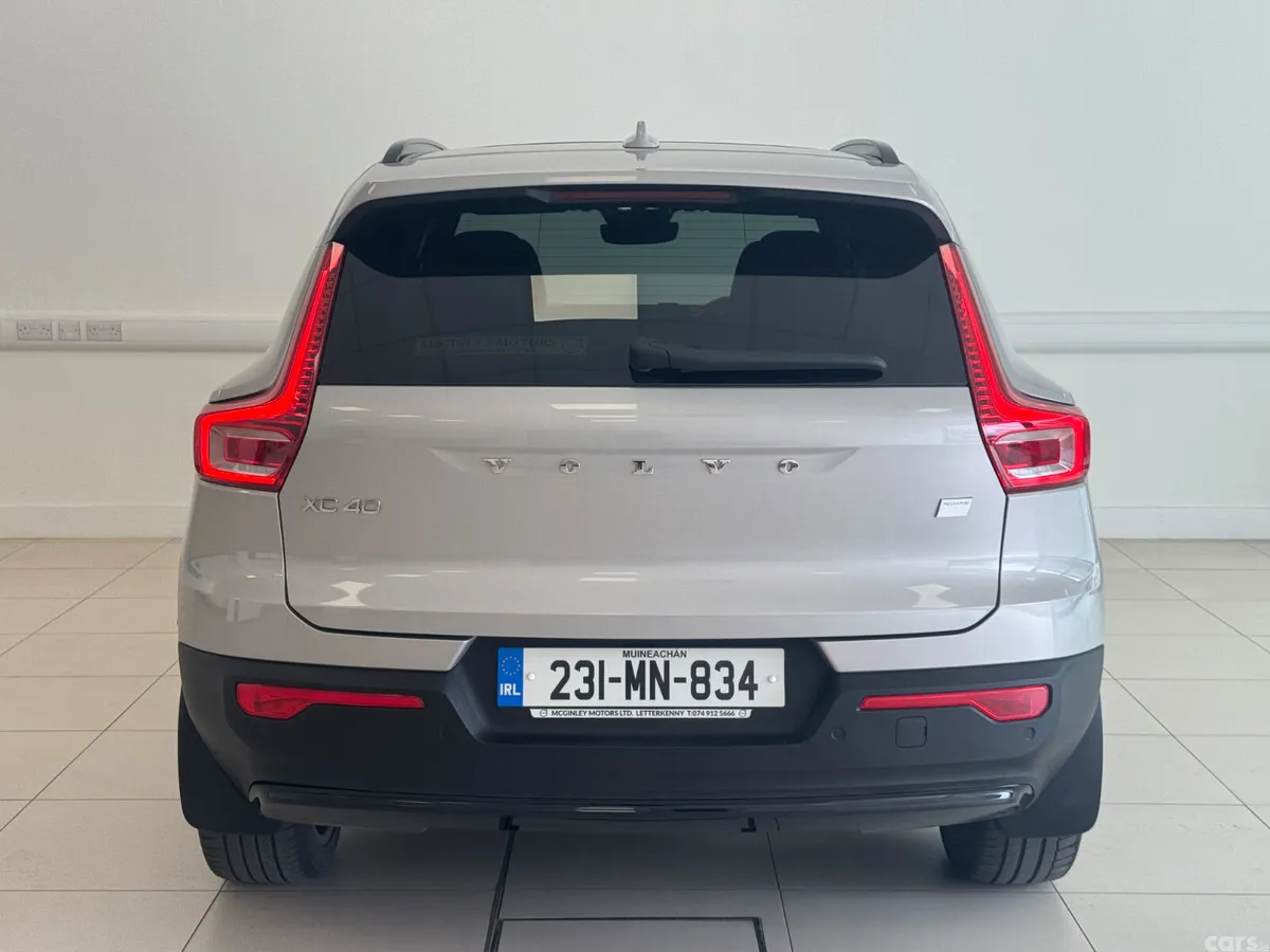 Volvo XC40 Estate/Jeep, Electric, 2023, Grey