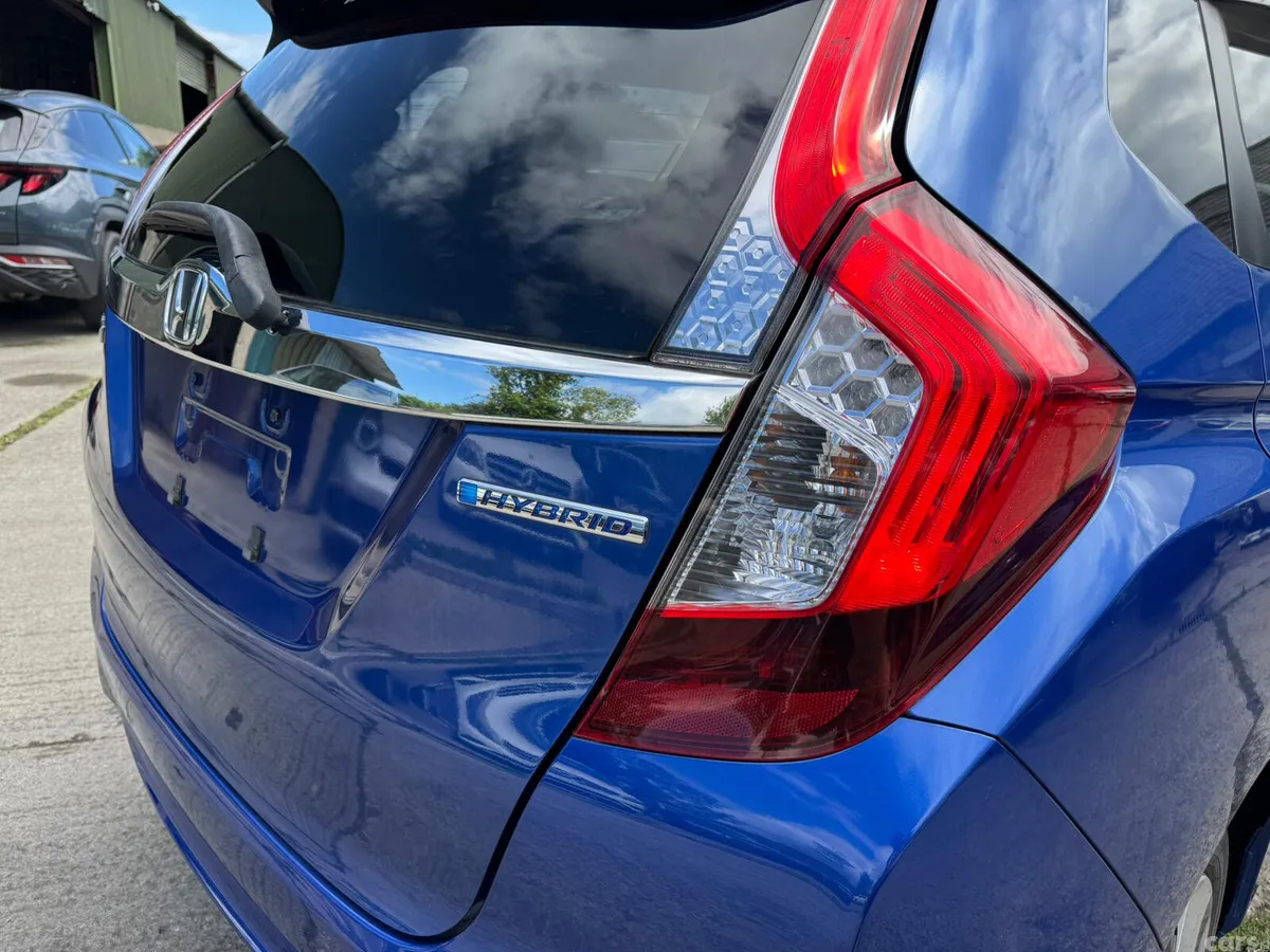 Honda Fit Hatchback, Petrol Hybrid, 2014, Blue