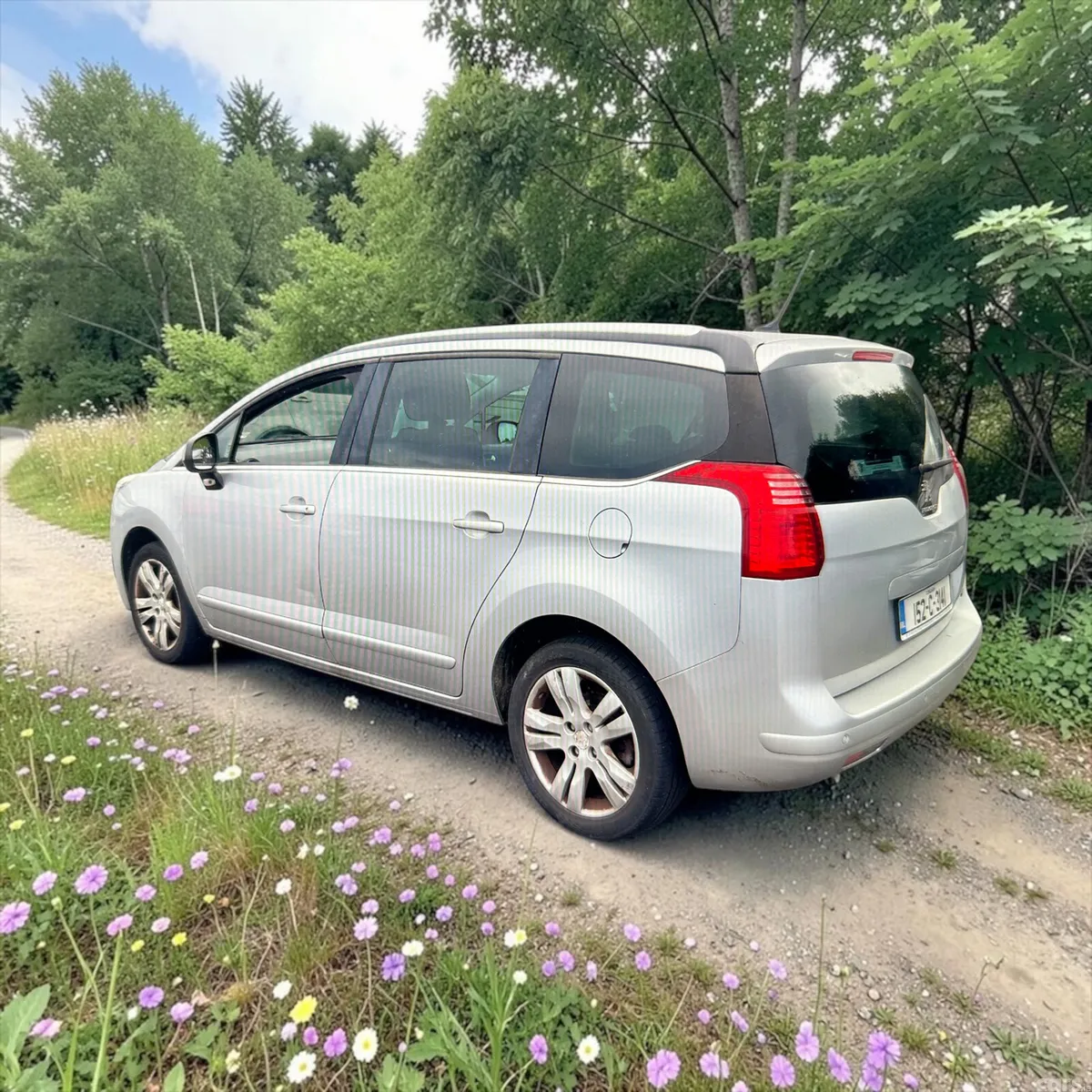 Peugeot 5008 MPV, Diesel, 2015, Grey