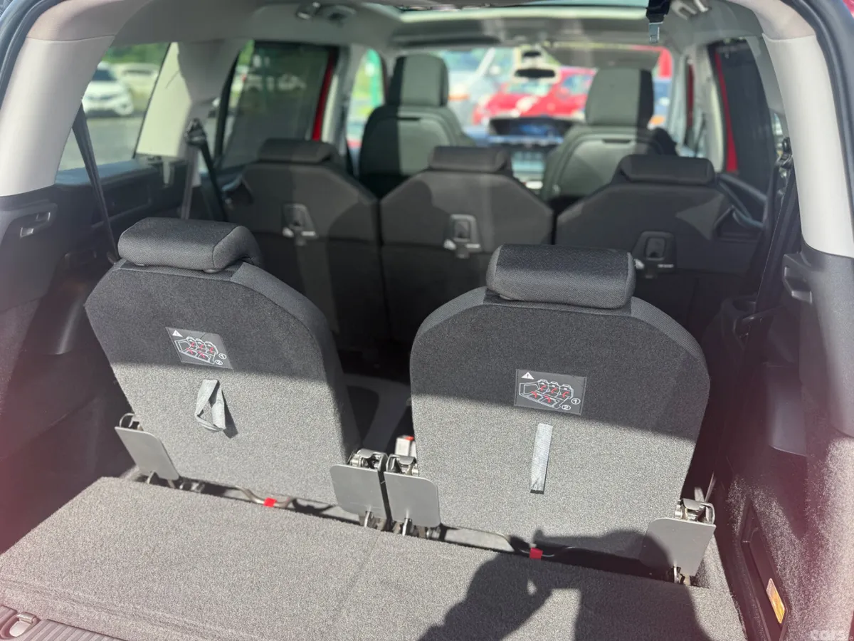 Citroen Grand C4 Picasso MPV, Petrol, 2017, Red