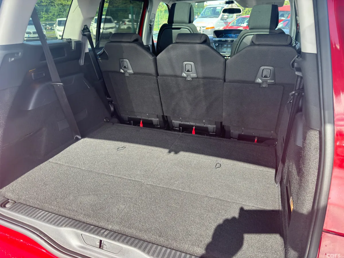 Citroen Grand C4 Picasso MPV, Petrol, 2017, Red
