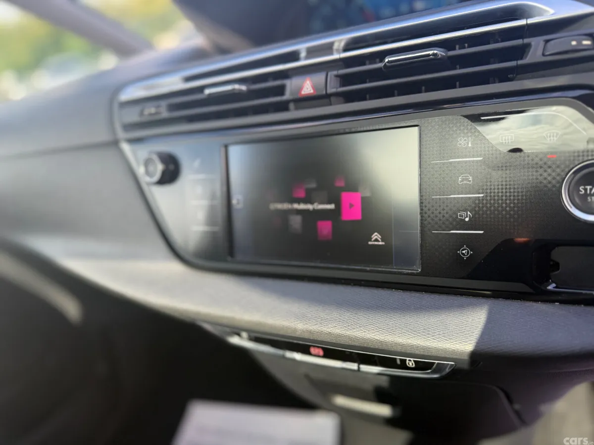 Citroen Grand C4 Picasso MPV, Petrol, 2017, Red