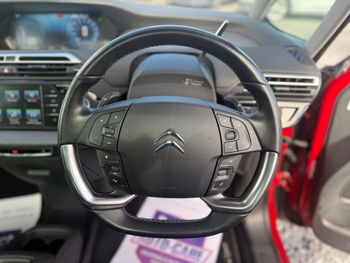 Citroen Grand C4 Picasso MPV, Petrol, 2017, Red