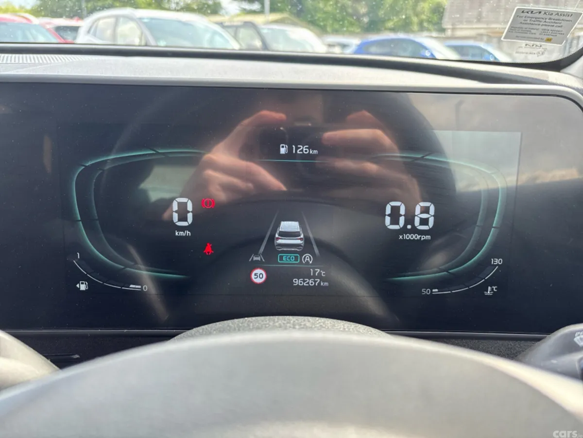 Kia Sportage MPV, Diesel Hybrid, 2023, White