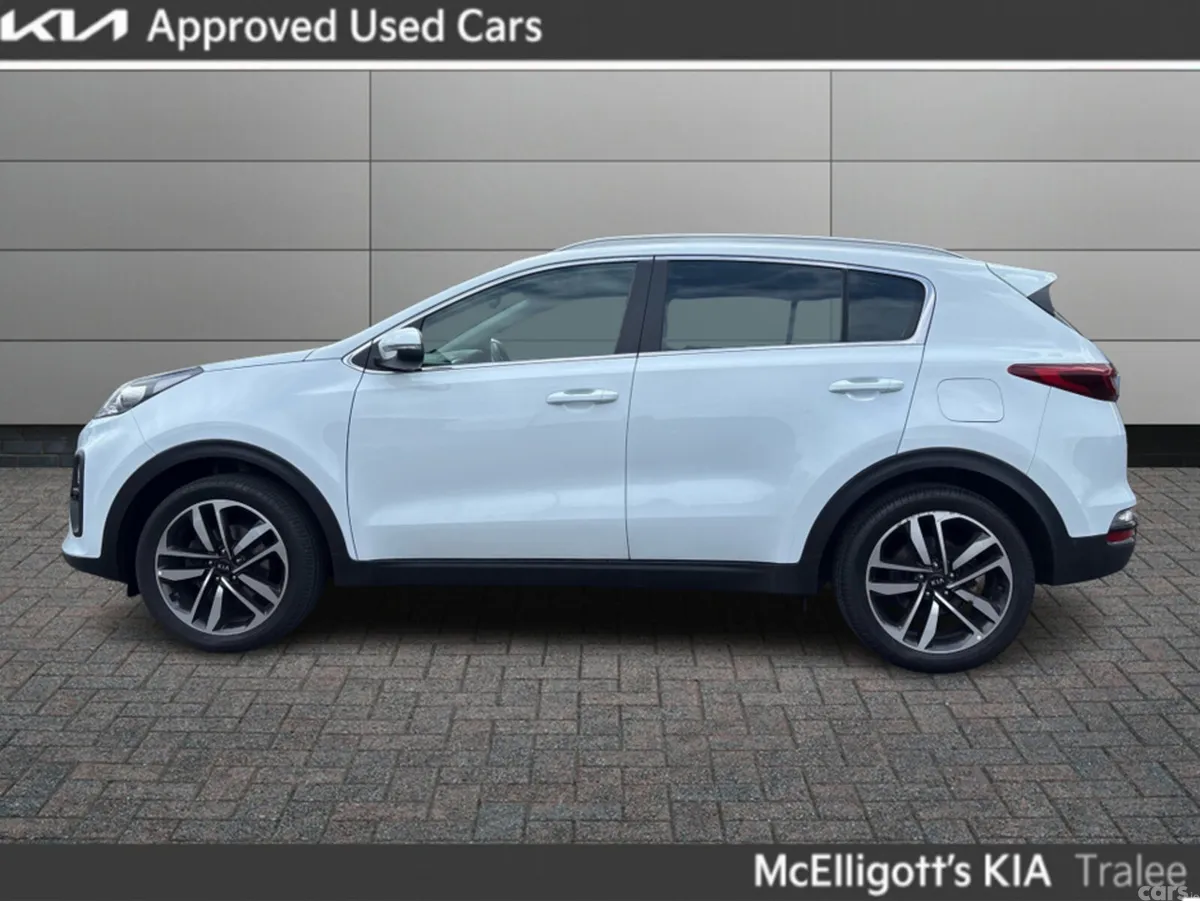 Kia Sportage MPV, Diesel Hybrid, 2021, White