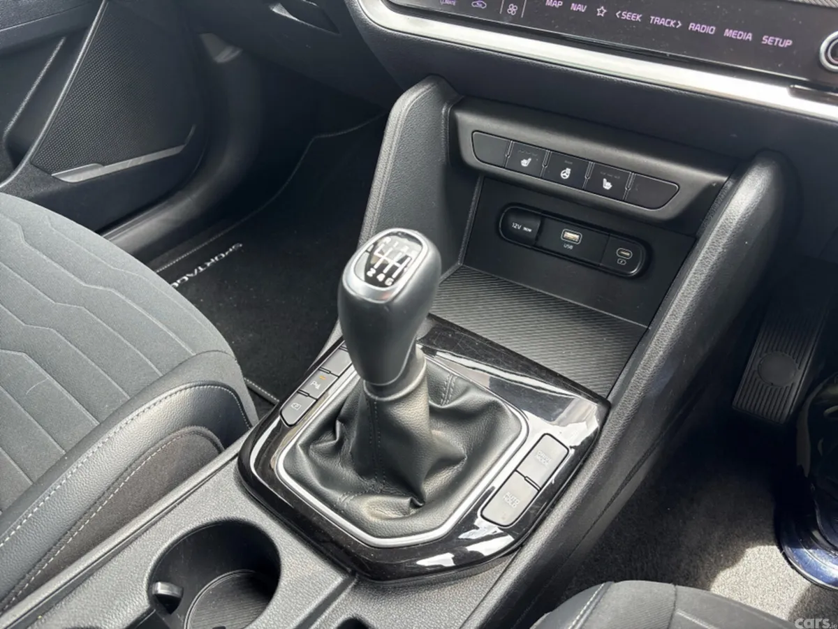 Kia Sportage MPV, Diesel Hybrid, 2023, Grey