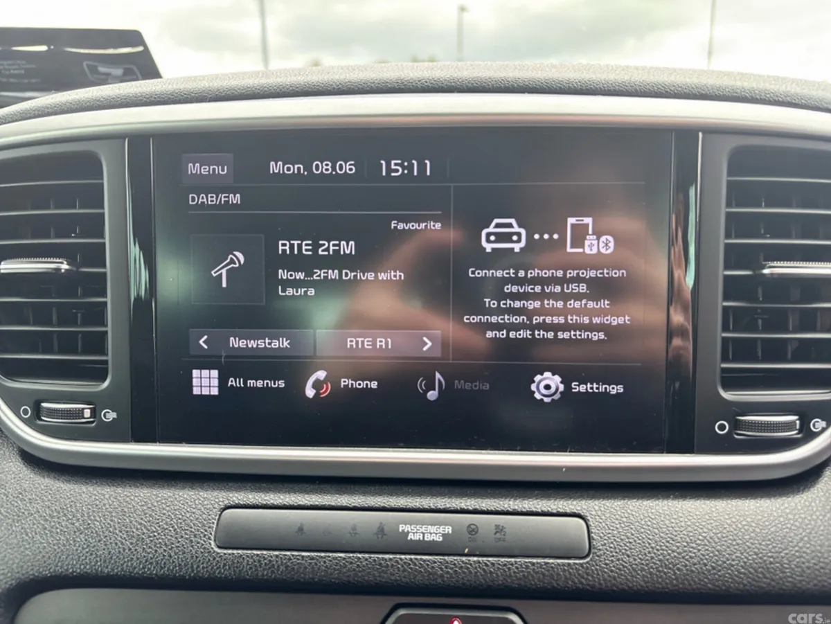 Kia Sportage MPV, Diesel Hybrid, 2021, White