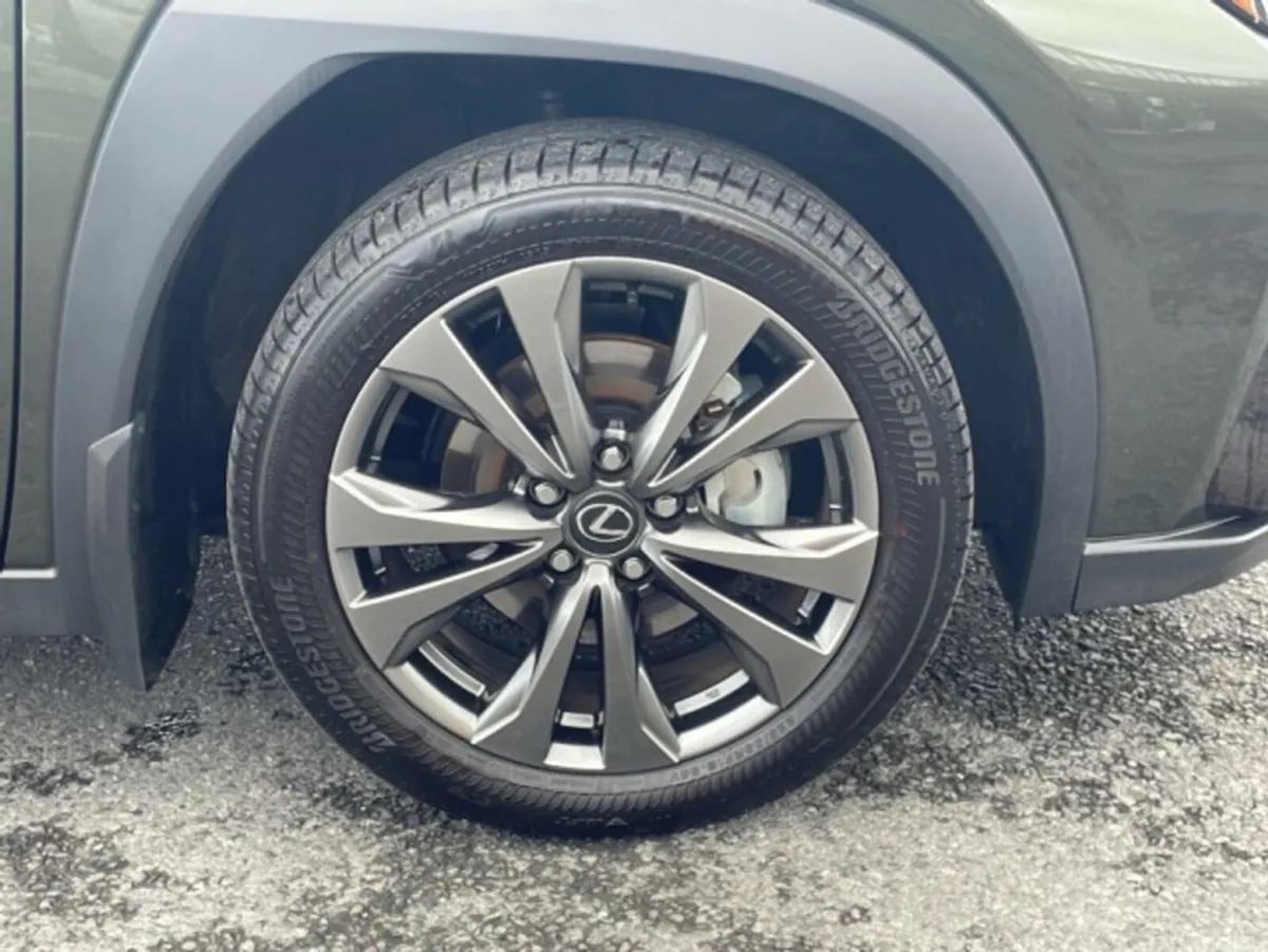 Lexus UX SUV, Petrol Hybrid, 2026, Green
