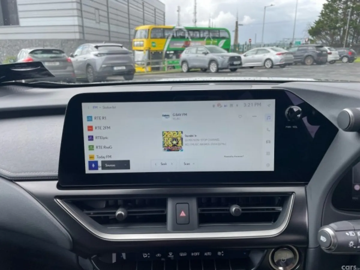 Lexus UX SUV, Petrol Hybrid, 2026, Green