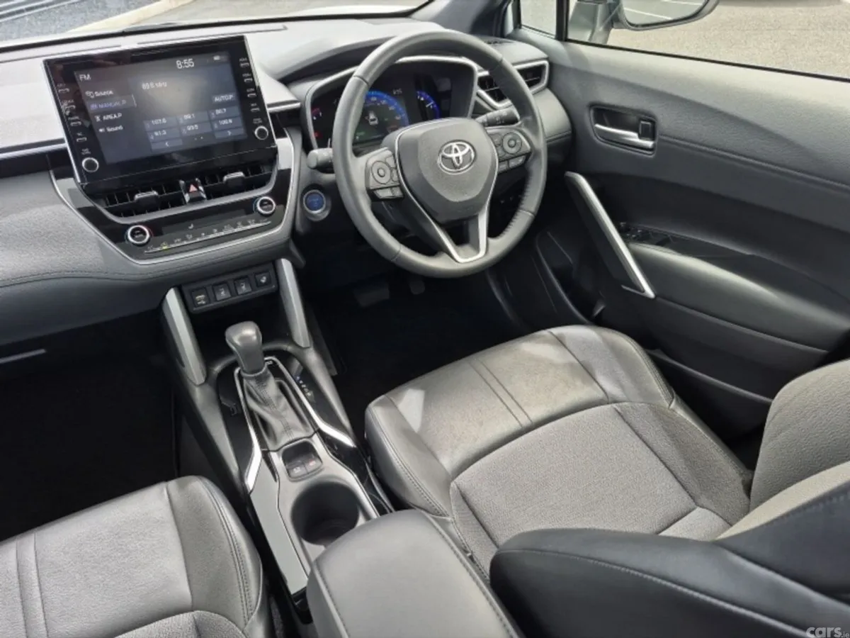 Toyota Corolla Cross SUV, Petrol Hybrid, 2023, White