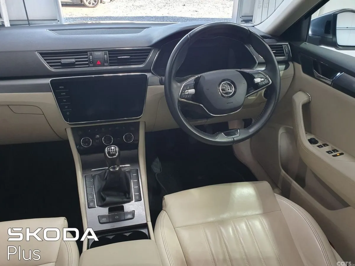 Skoda Superb Saloon, Diesel, 2023, Grey