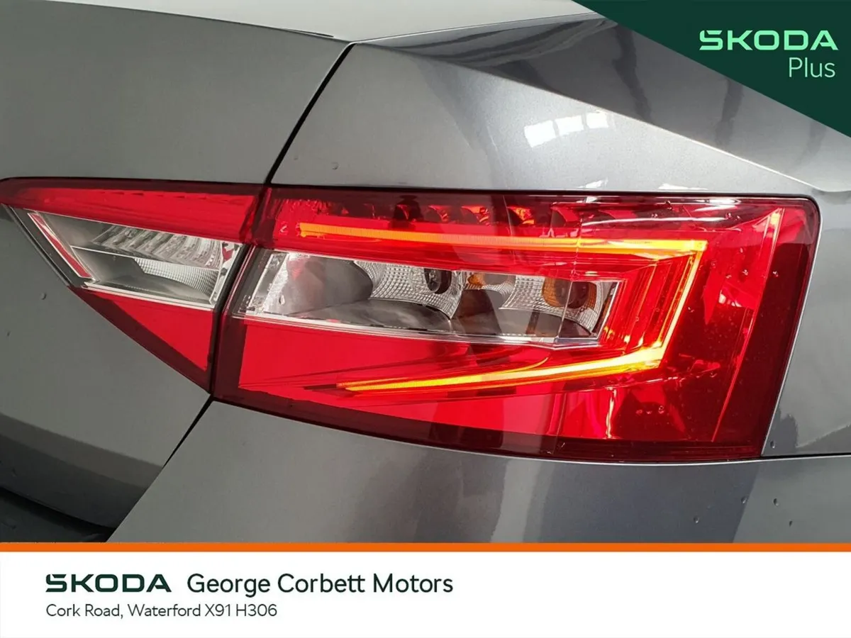 Skoda Superb Saloon, Diesel, 2023, Grey