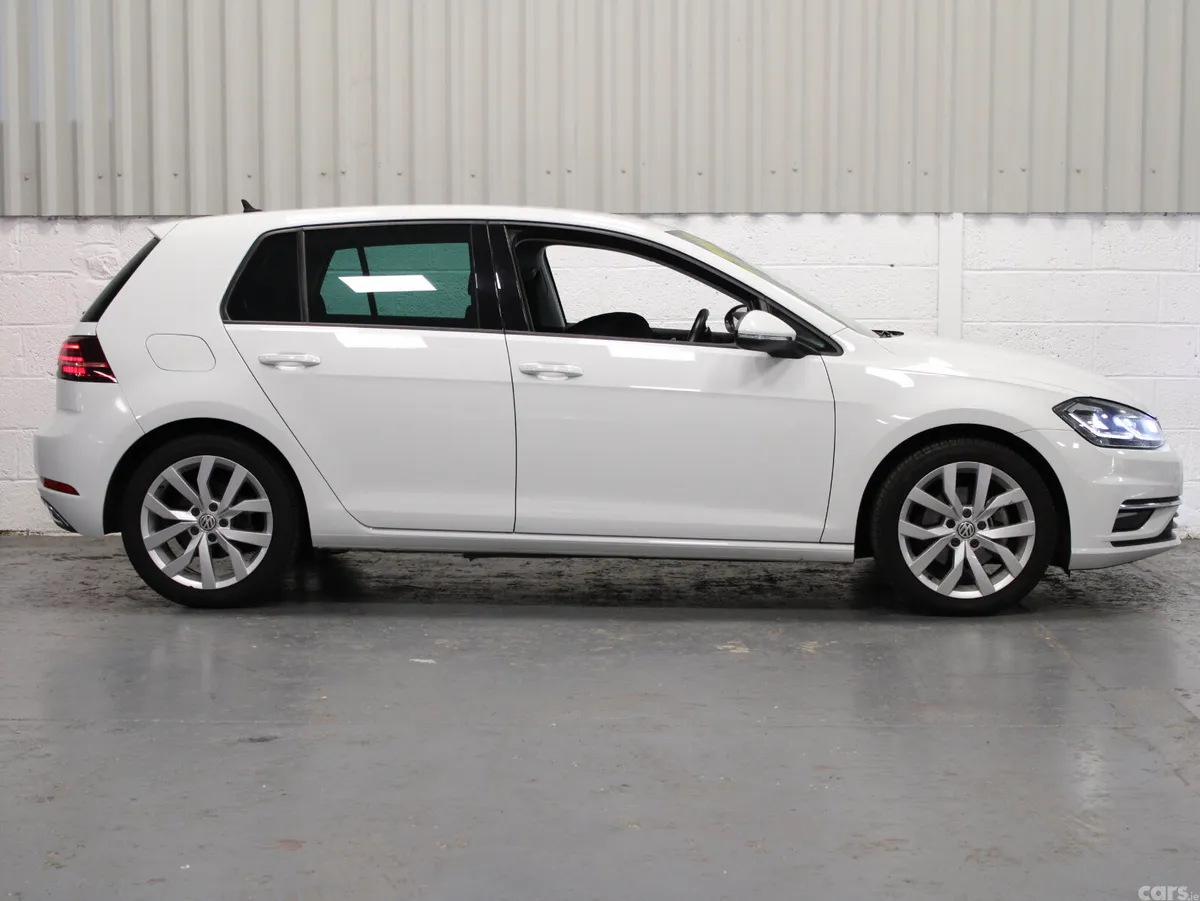 Volkswagen Golf Hatchback, Petrol, 2018, White