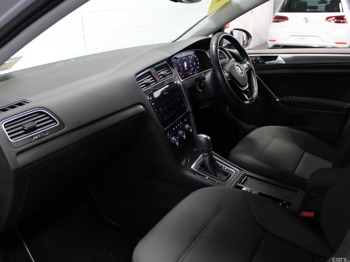 Volkswagen Golf Hatchback, Petrol, 2019, White