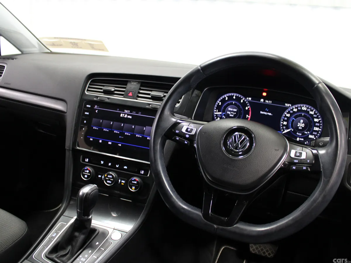 Volkswagen Golf Hatchback, Petrol, 2019, White