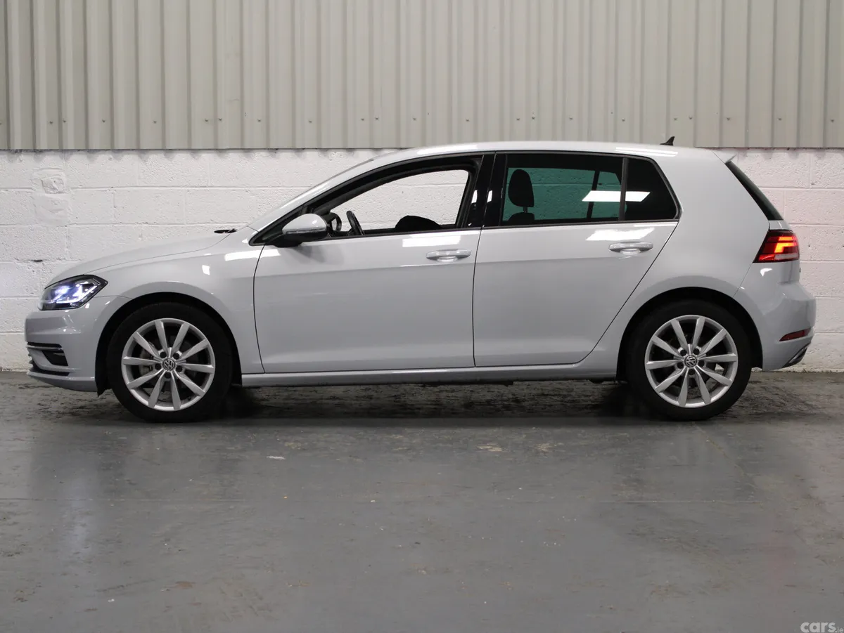 Volkswagen Golf Hatchback, Petrol, 2019, White