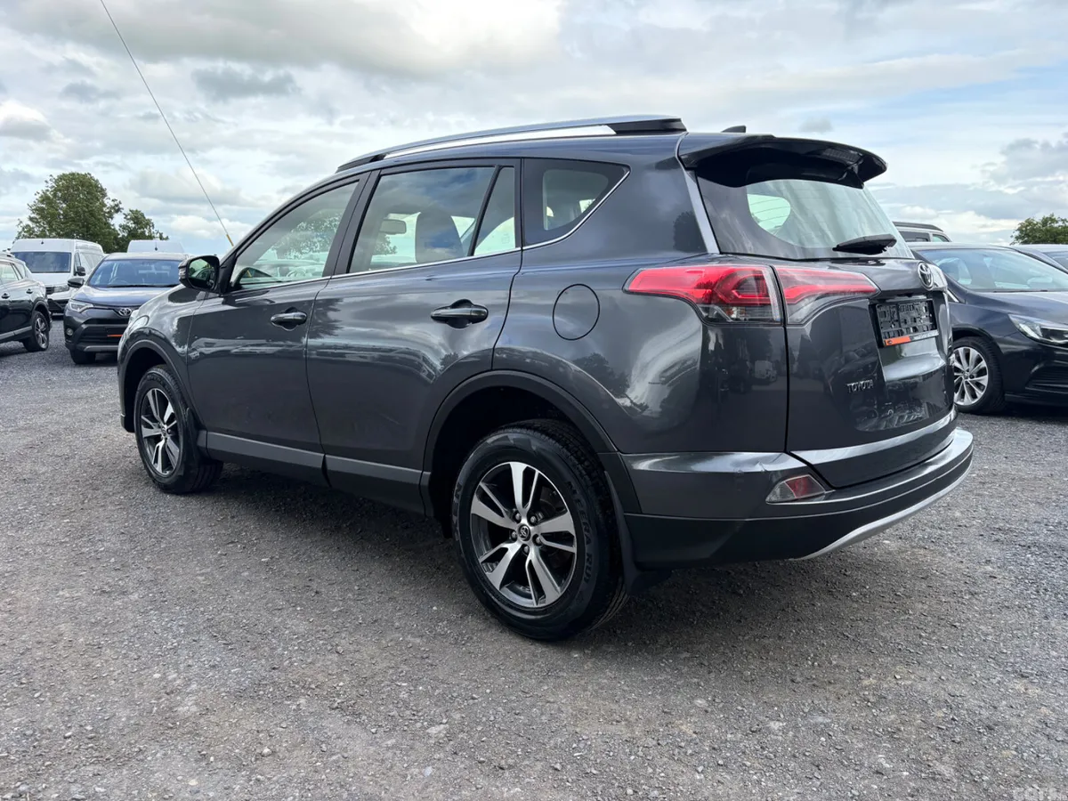 Toyota RAV4 SUV, Diesel, 2016, Grey