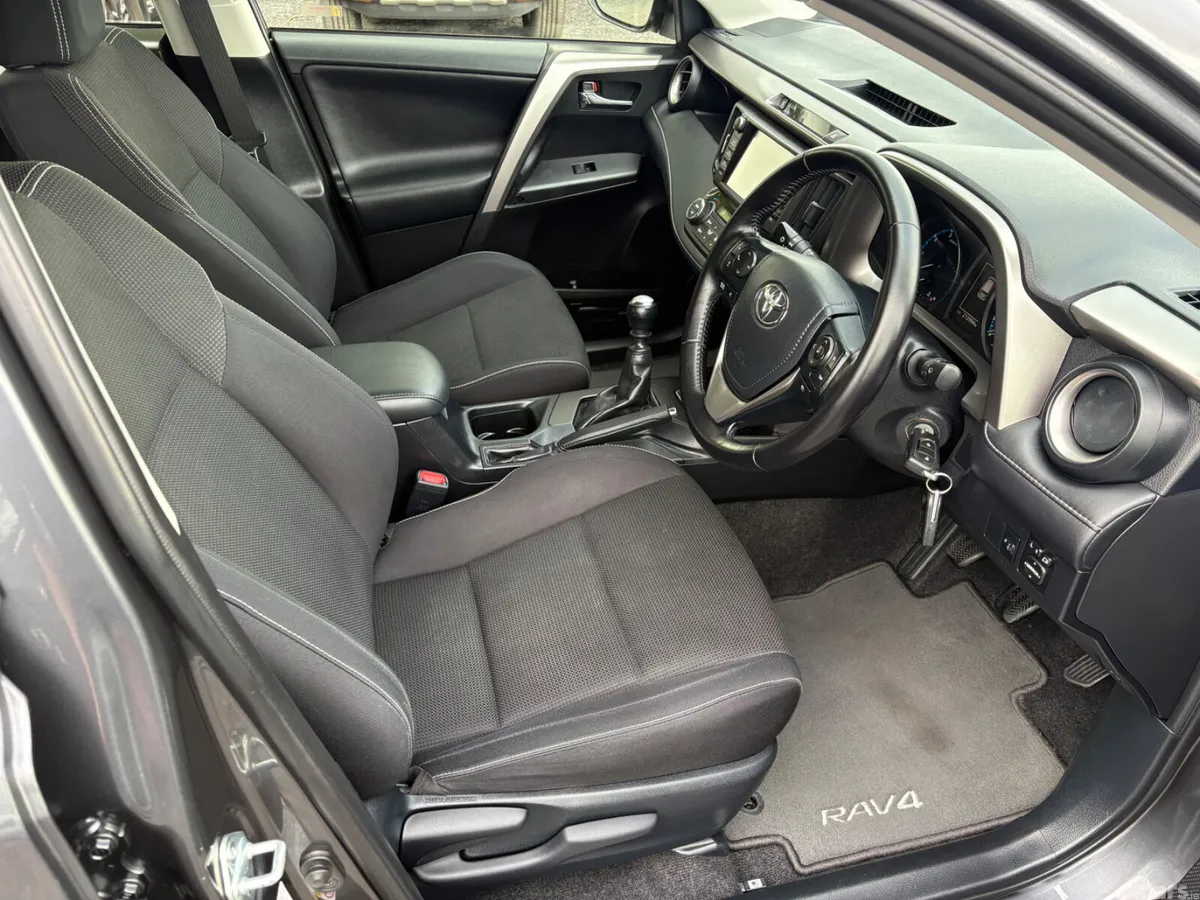 Toyota RAV4 SUV, Diesel, 2016, Grey