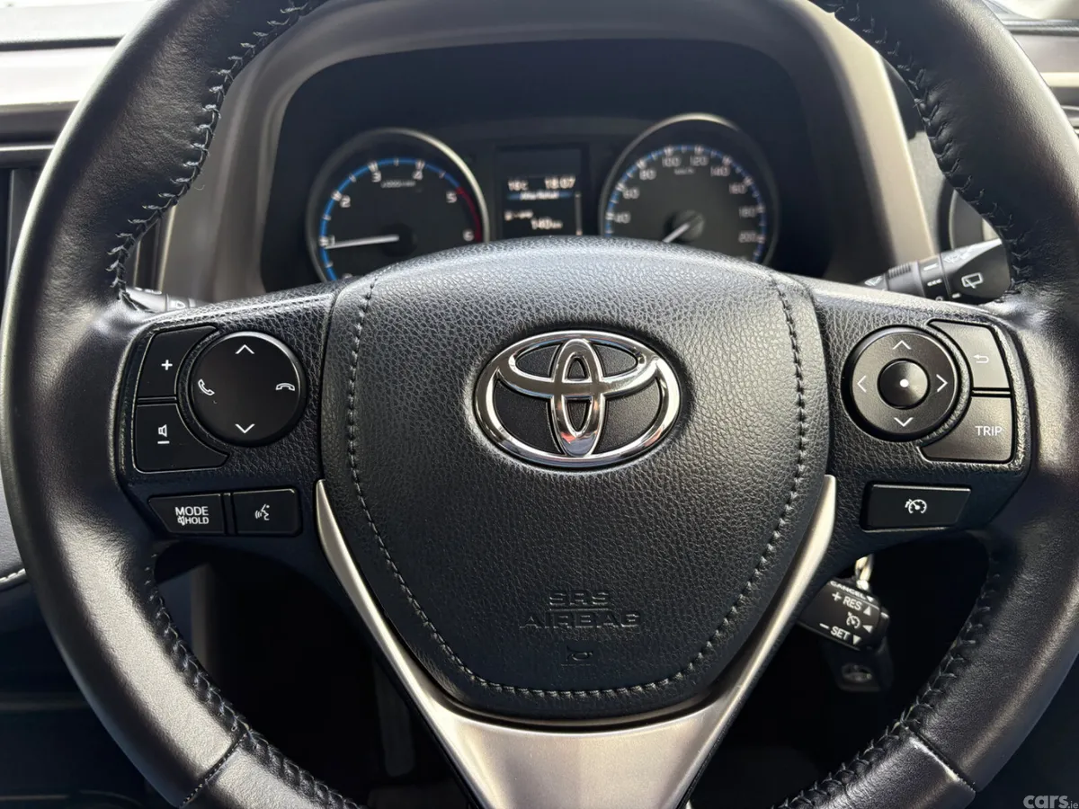 Toyota RAV4 SUV, Diesel, 2016, Grey