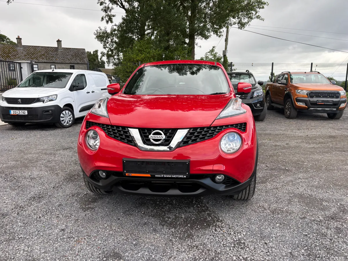 Nissan Juke SUV, Petrol, 2017, Red