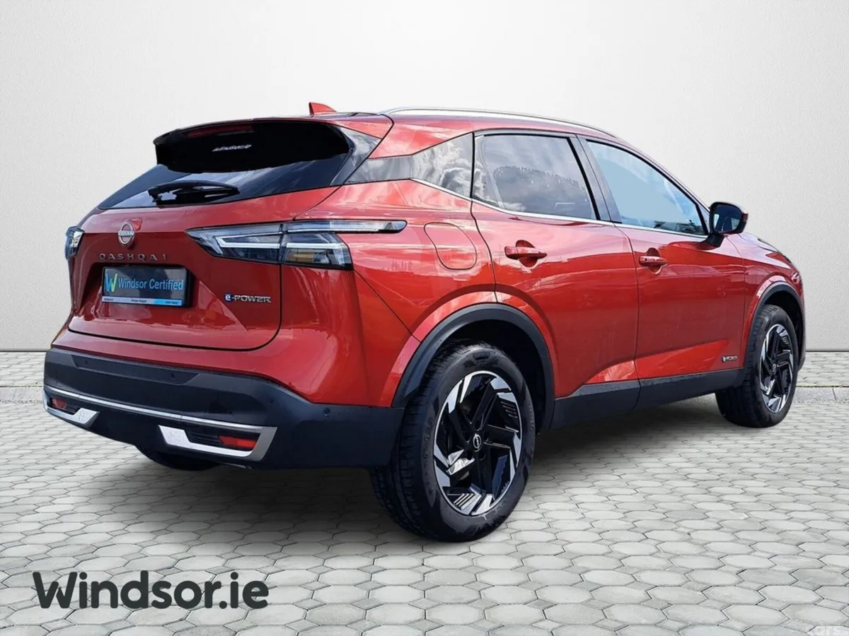 Nissan Qashqai SUV, Petrol Hybrid, 2026, Red