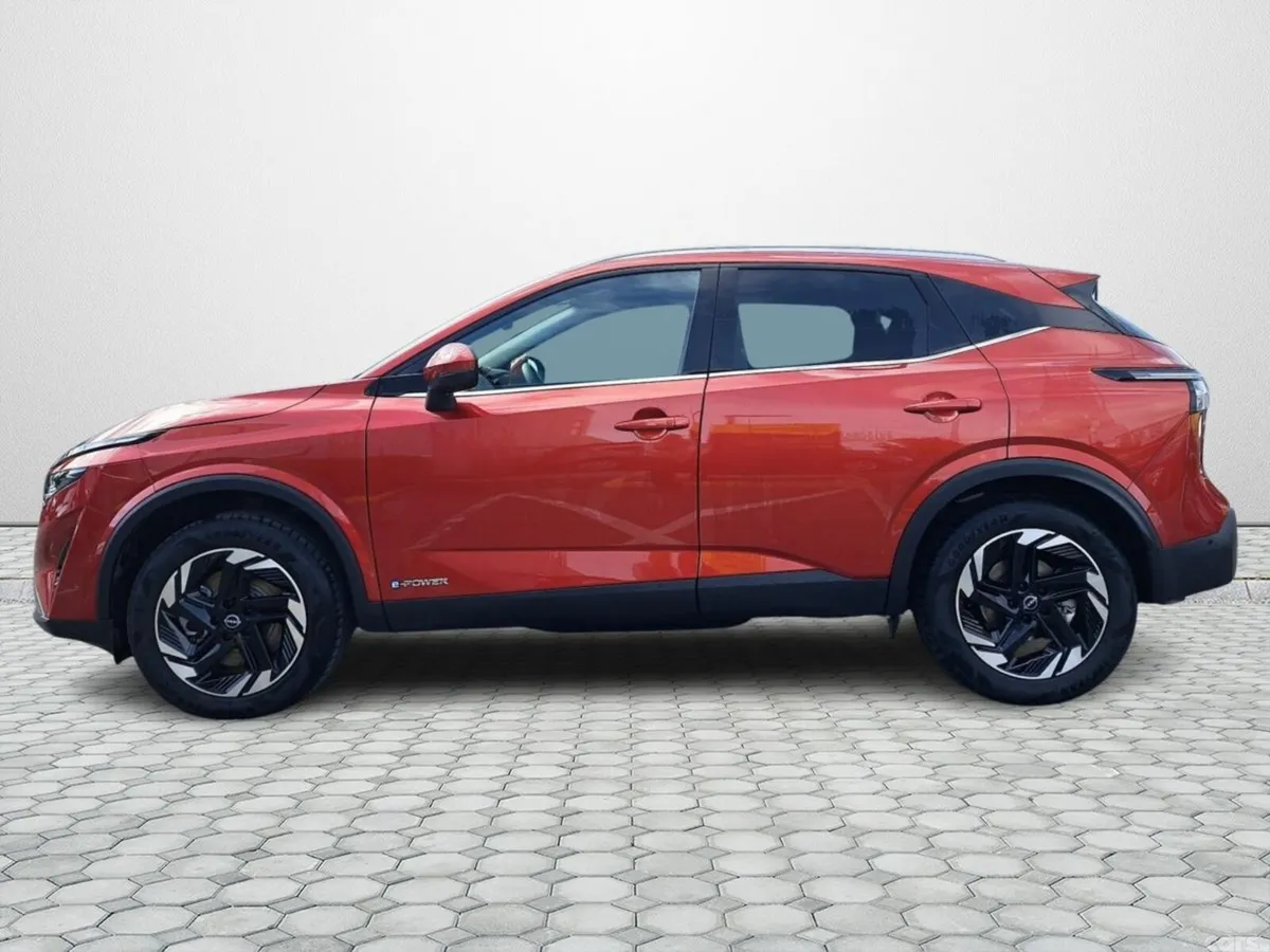 Nissan Qashqai SUV, Petrol Hybrid, 2026, Red