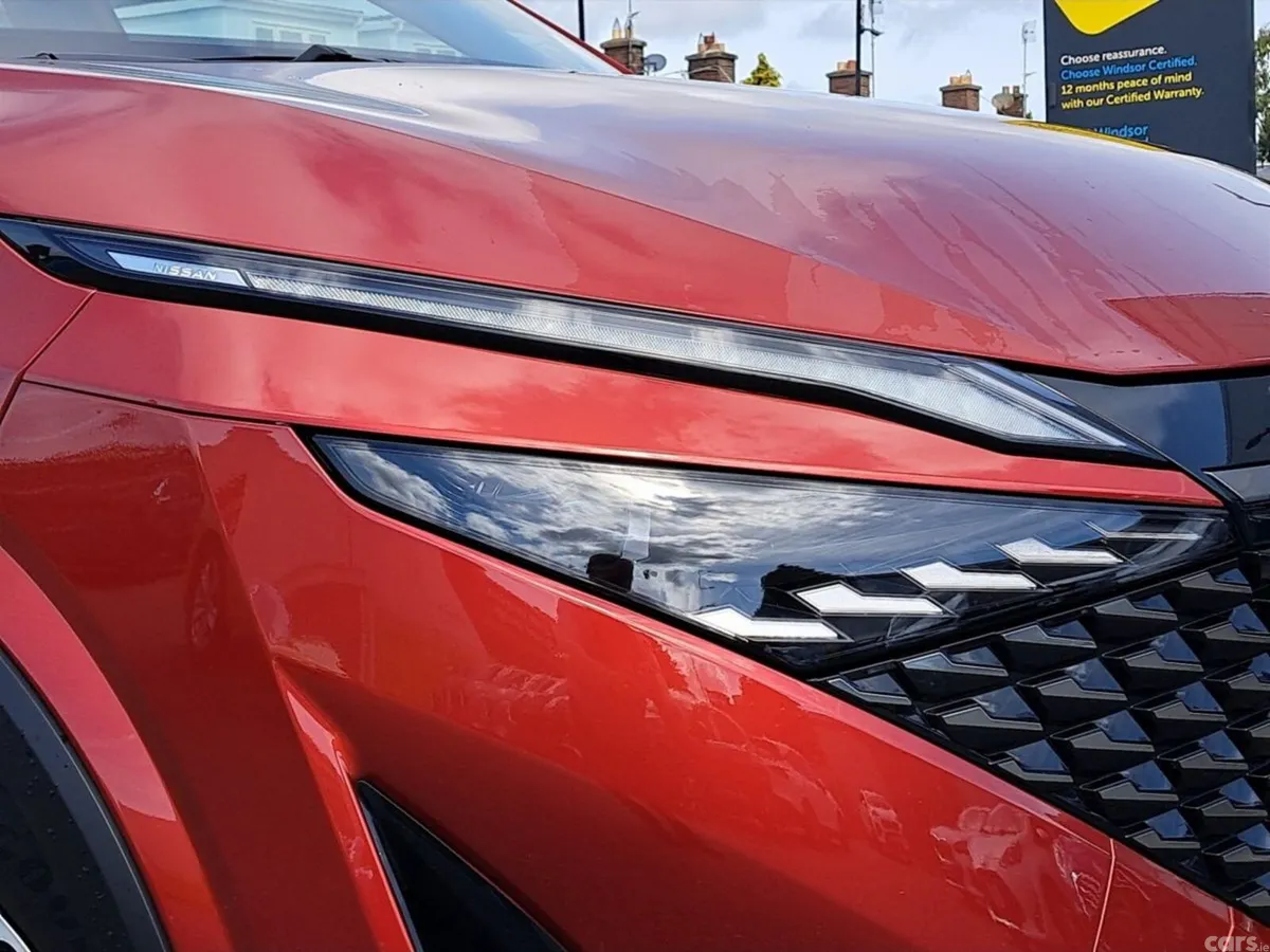 Nissan Qashqai SUV, Petrol Hybrid, 2026, Red