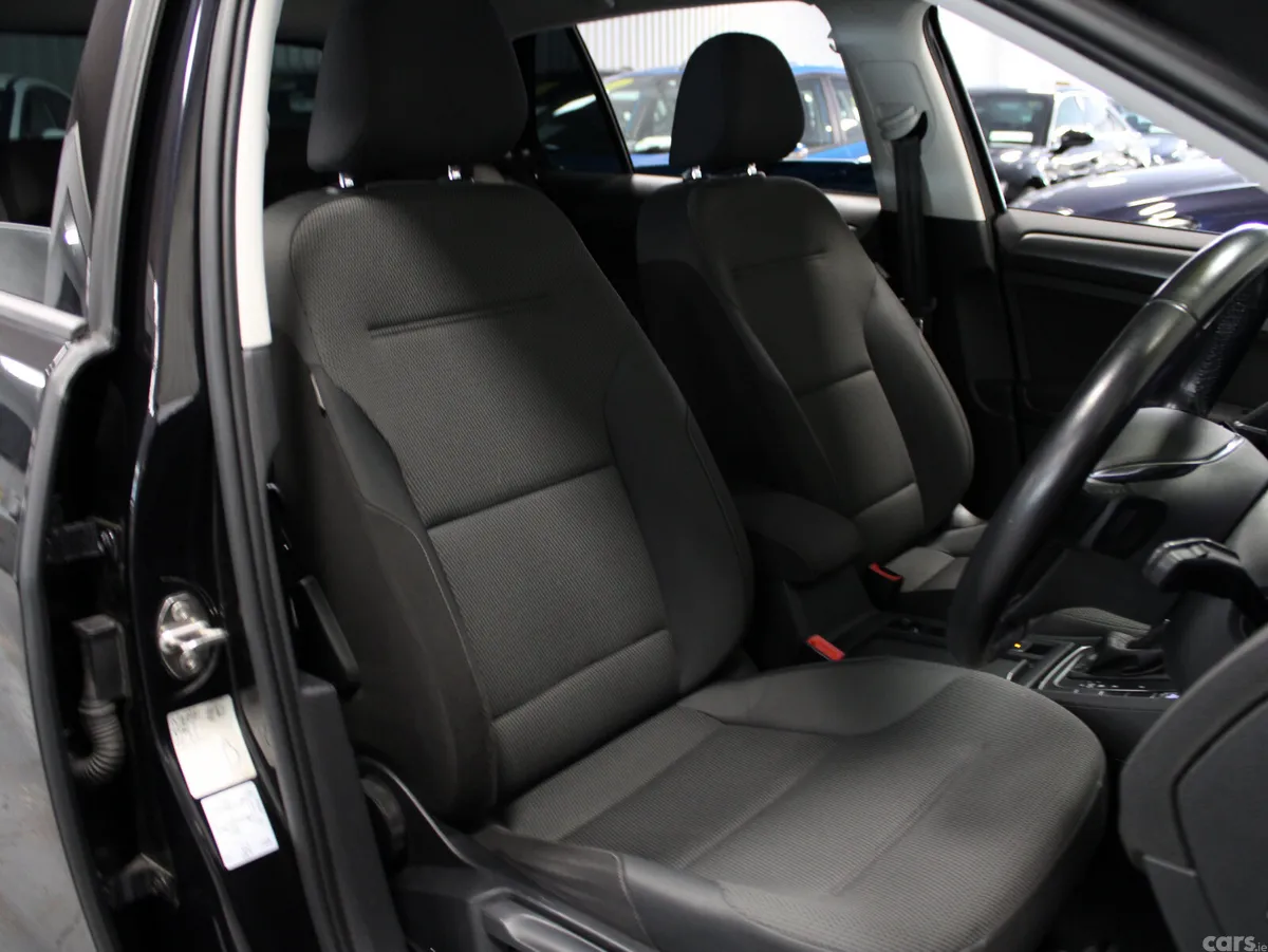 Volkswagen Golf Hatchback, Petrol, 2019, Black