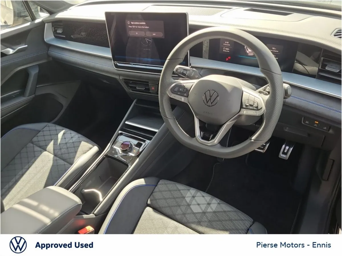 Volkswagen Tayron Estate, Petrol Plug-in Hybrid, 2026, Black