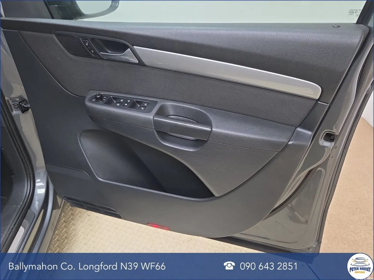 Volkswagen Sharan MPV, Petrol, 2014, Grey