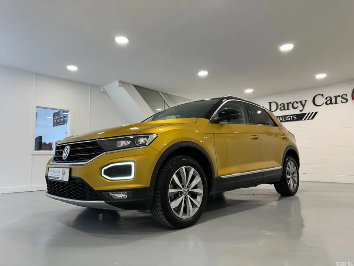 Volkswagen T-Roc SUV, Diesel, 2021, Gold
