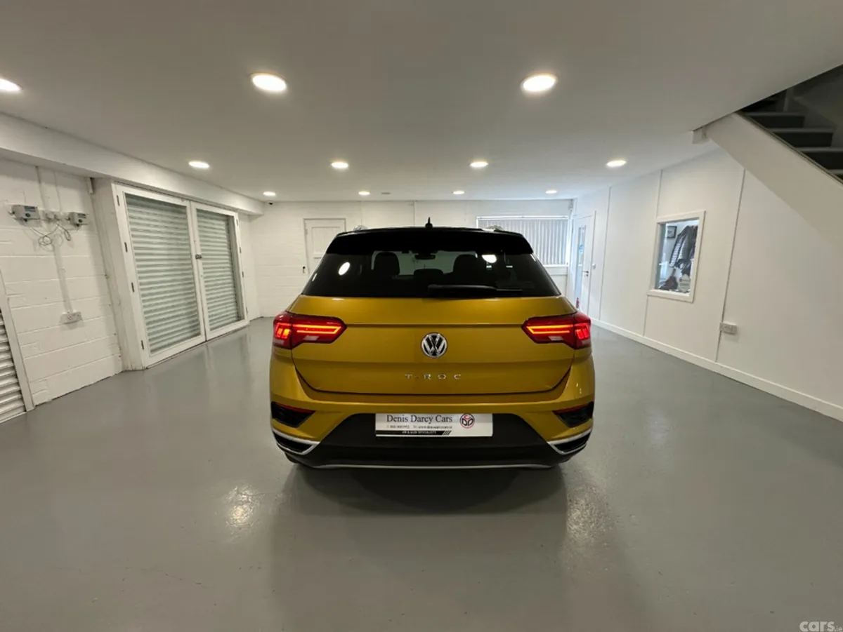 Volkswagen T-Roc SUV, Diesel, 2021, Gold