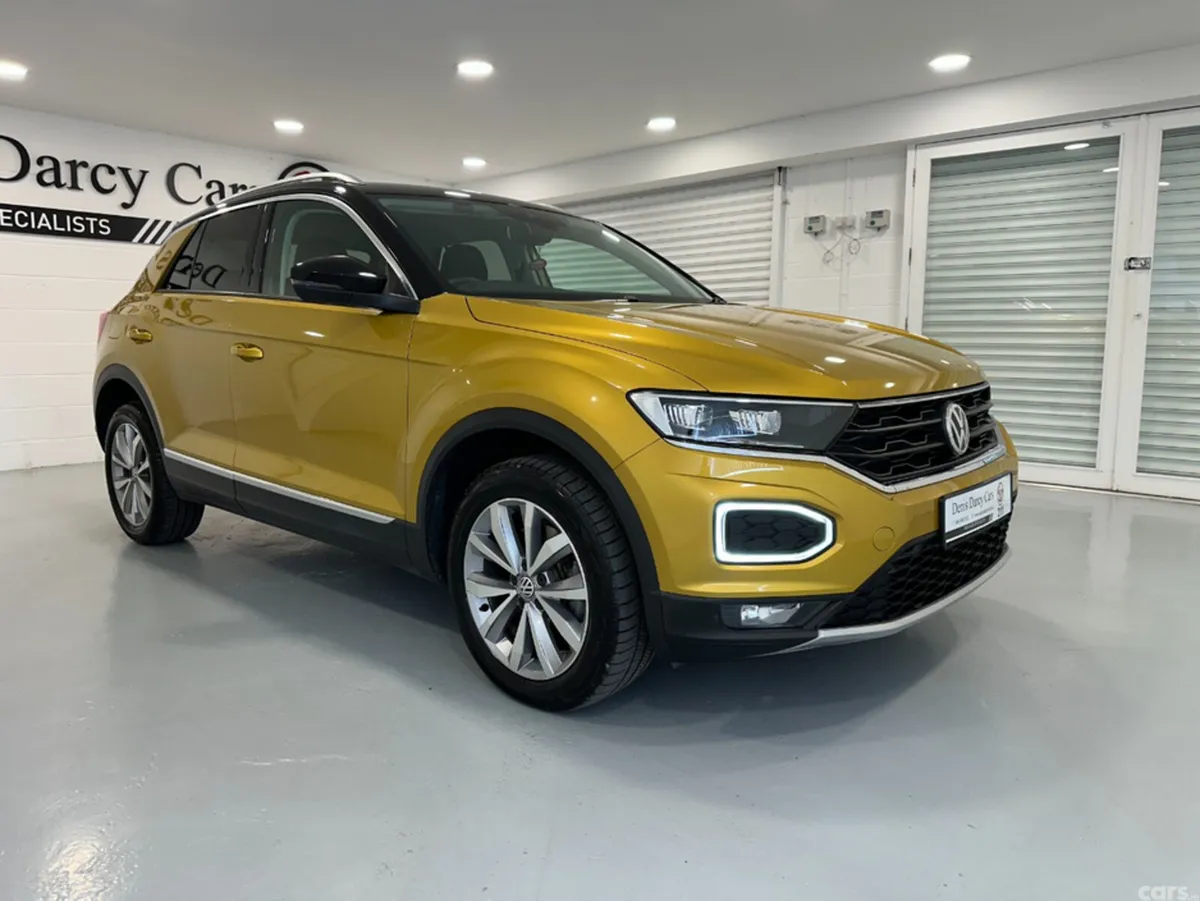 Volkswagen T-Roc SUV, Diesel, 2021, Gold