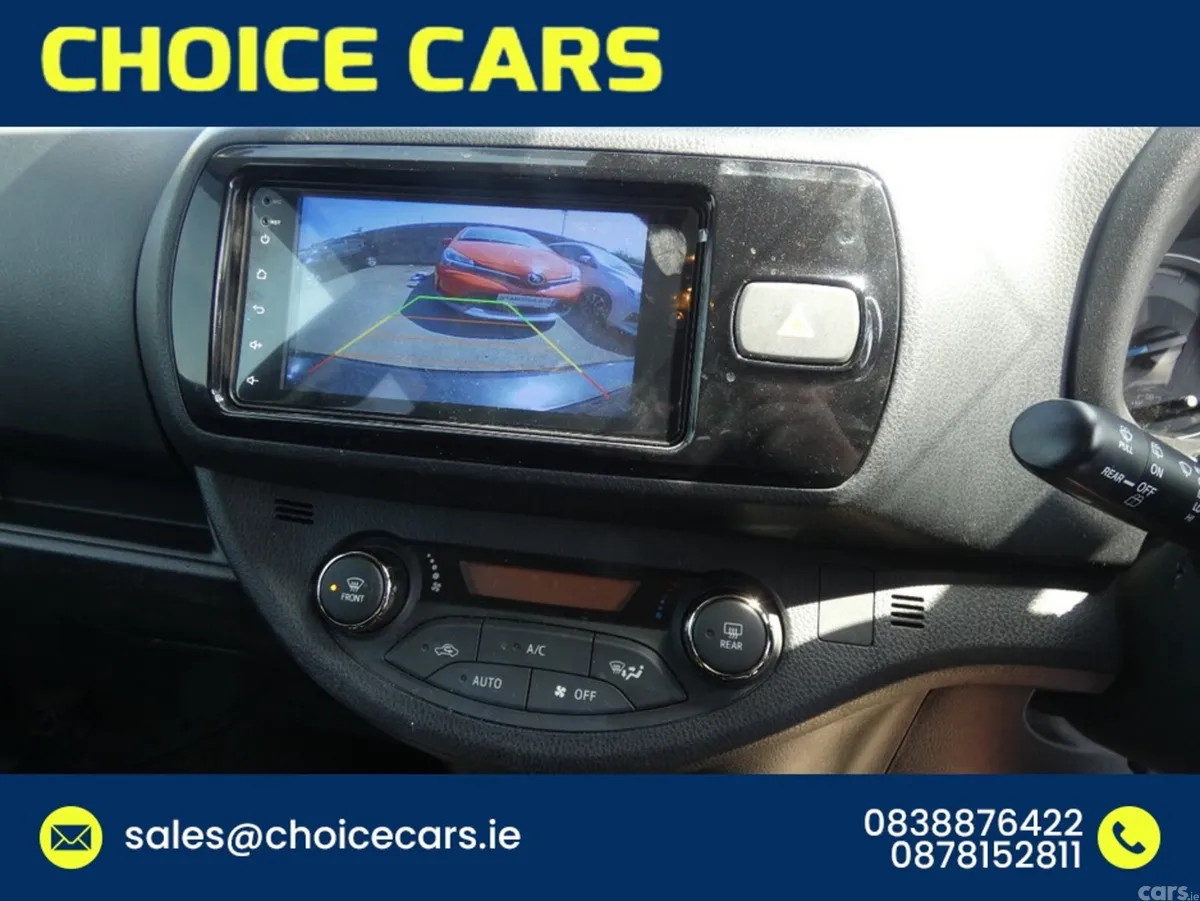 Toyota Yaris Hatchback, Petrol Hybrid, 2017, Blue