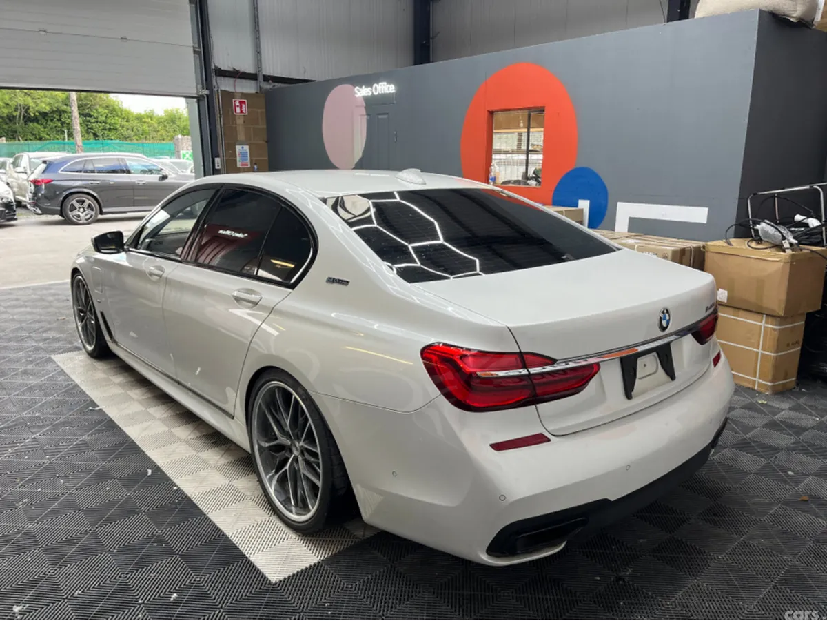 BMW 7-Series Saloon, Petrol Plug-in Hybrid, 2016, White