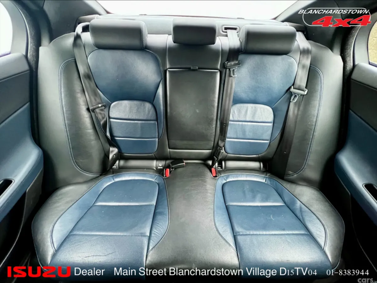 Jaguar XE Saloon, Diesel, 2017, Blue