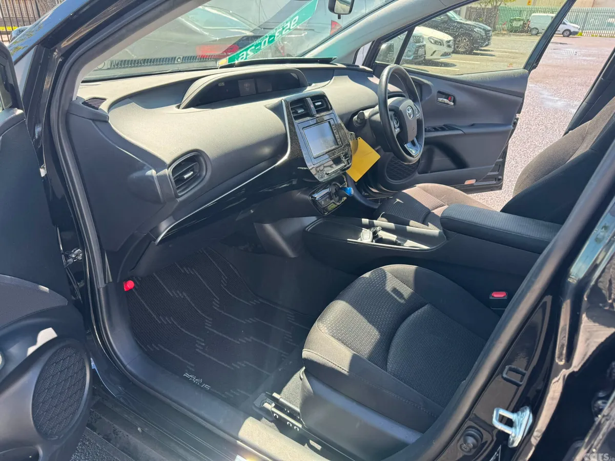 Toyota Prius Hatchback, Petrol, 2021, Black