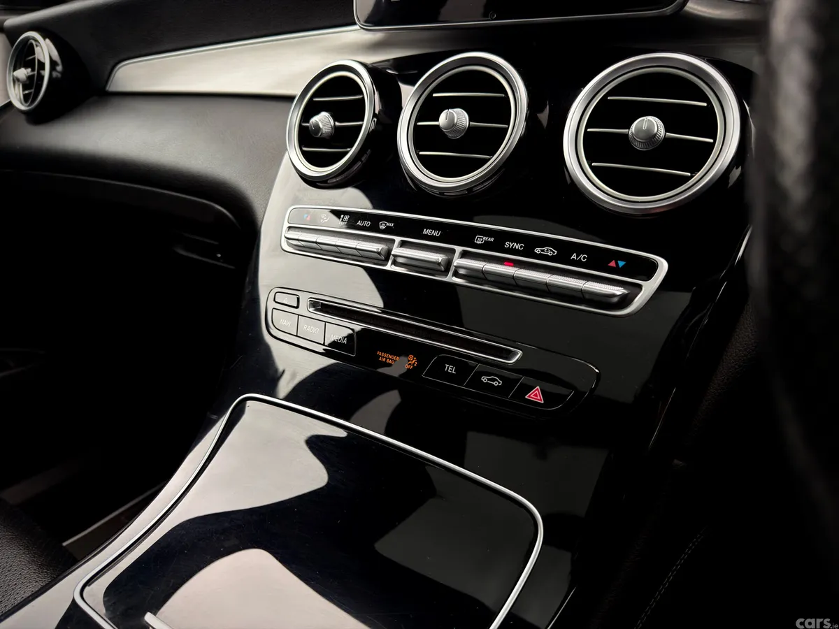 Mercedes-Benz 220 SUV, Diesel, 2016, Silver