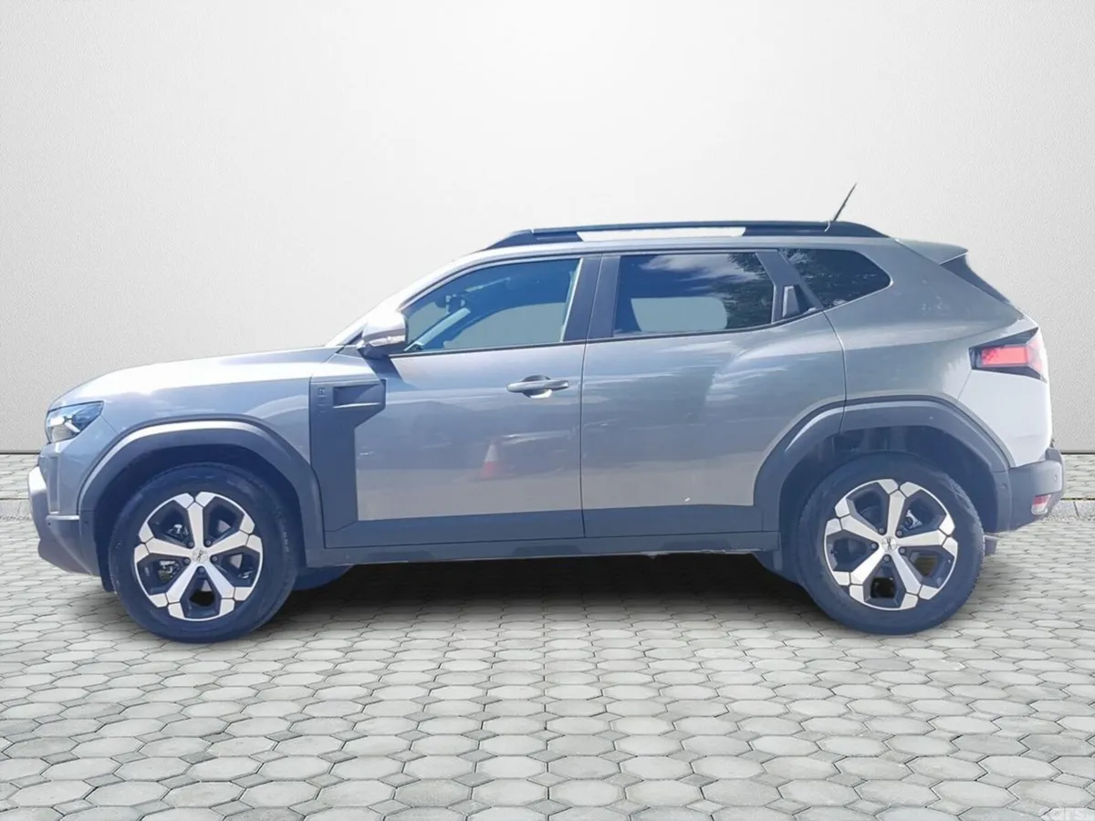 Dacia Duster SUV, Petrol Hybrid, 2026, Grey