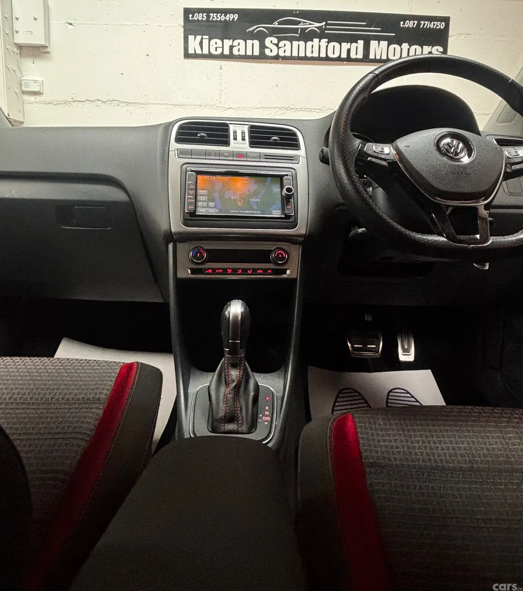 Volkswagen Polo Hatchback, Petrol, 2015, Red